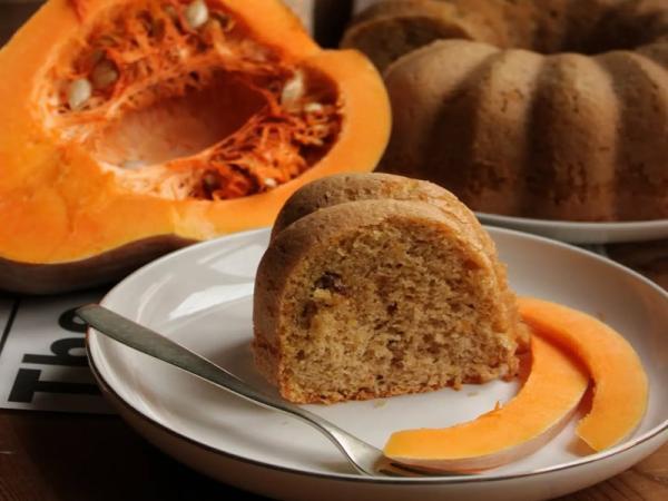 طرز تهیه کیک کدو حلوایی با شیره انگور یا خرما با کمترین میزان شکر طرز تهیه کیک کدو حلوایی با شیره انگور یا خرما با کمترین میزان شکر